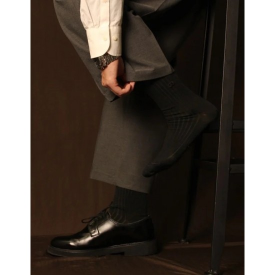 純色雙針刺繡紳士襪-黑