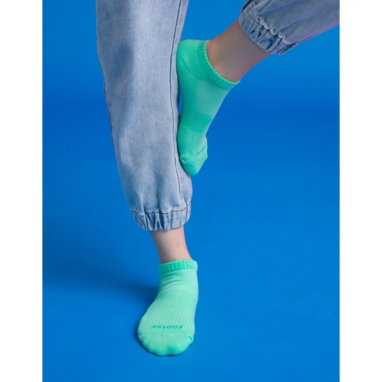 素色美學氣墊船短襪-綠色